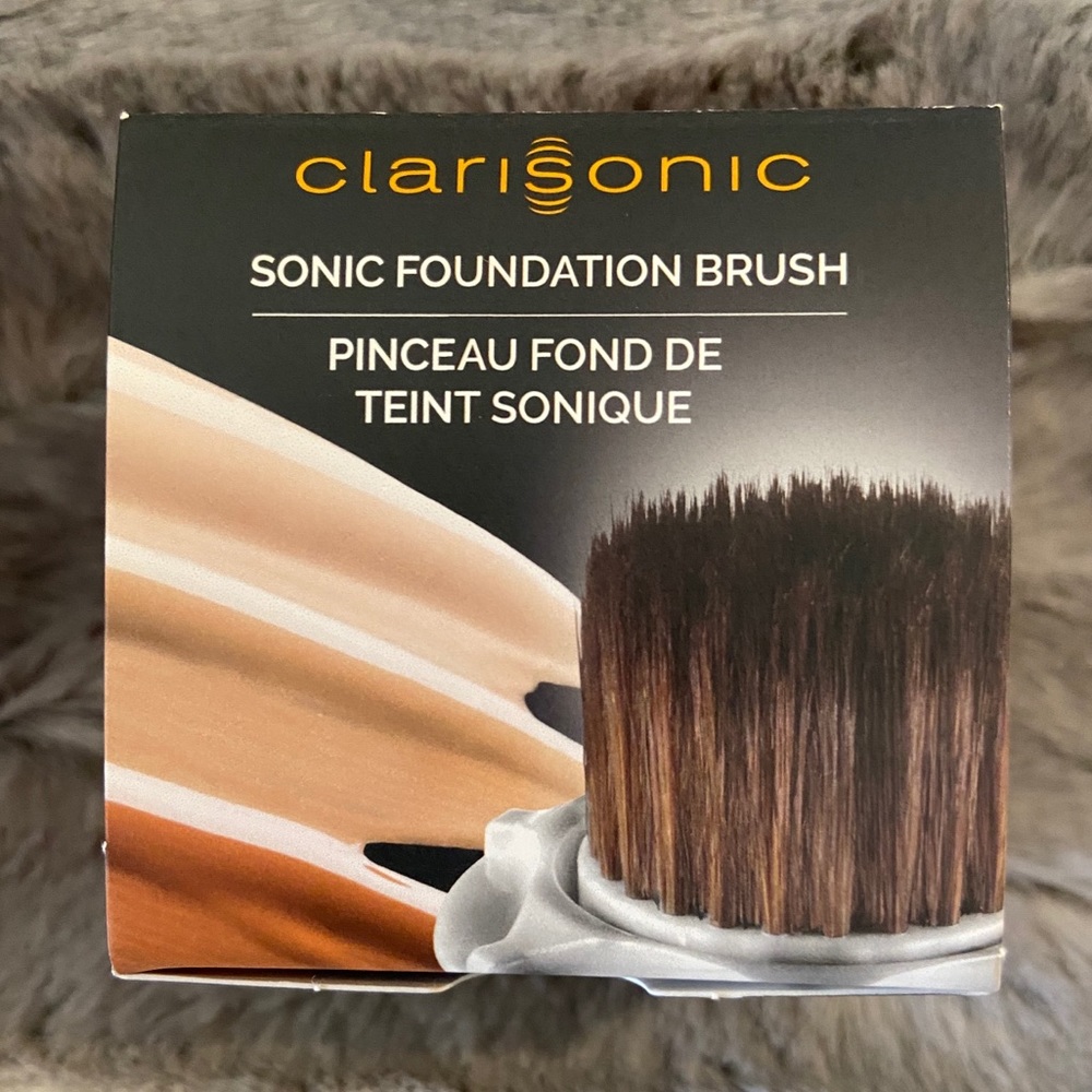* CLARISONIC - SONIC FOUNDATION BRUSH HEAD *